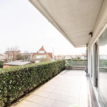 Lägenhet Near With Terrace, Cleaning Included