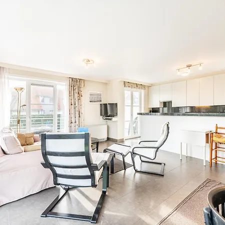Near With Terrace, Cleaning Included