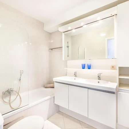 Near With Terrace, Cleaning Included